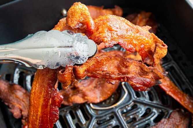 8-minute Air Fryer Bacon - Scrummy Lane