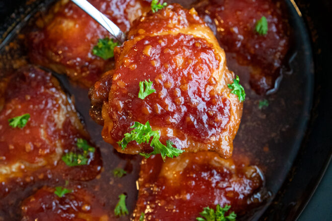 Honey Garlic Slow Cooker Chicken Thighs Fast And Slow Cooking