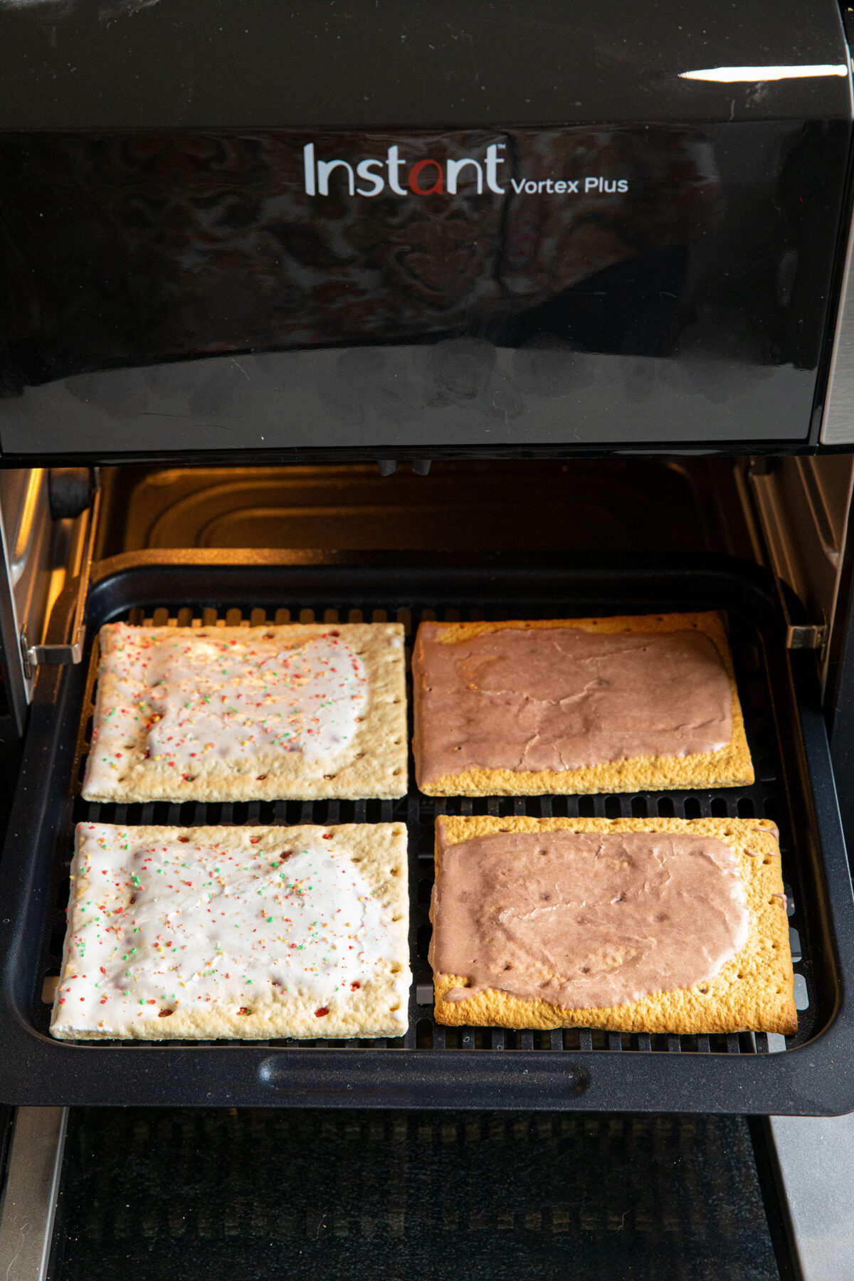 pop tarts in the air fryer basket